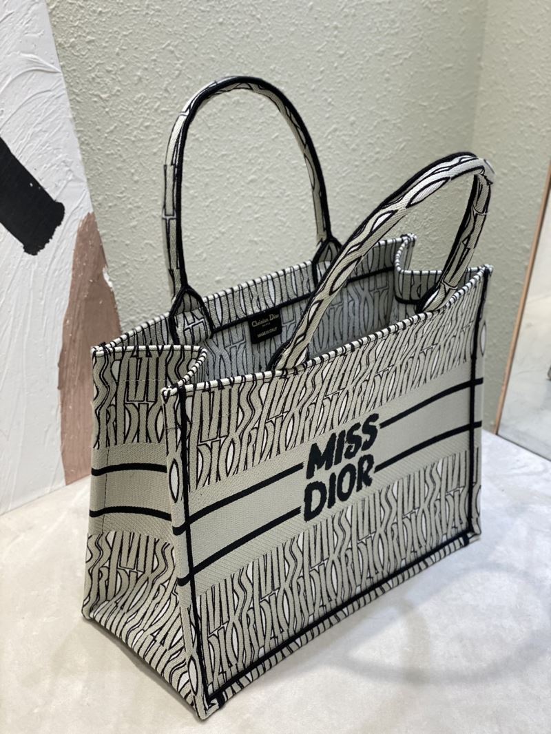 Christian Dior Shopping Bags